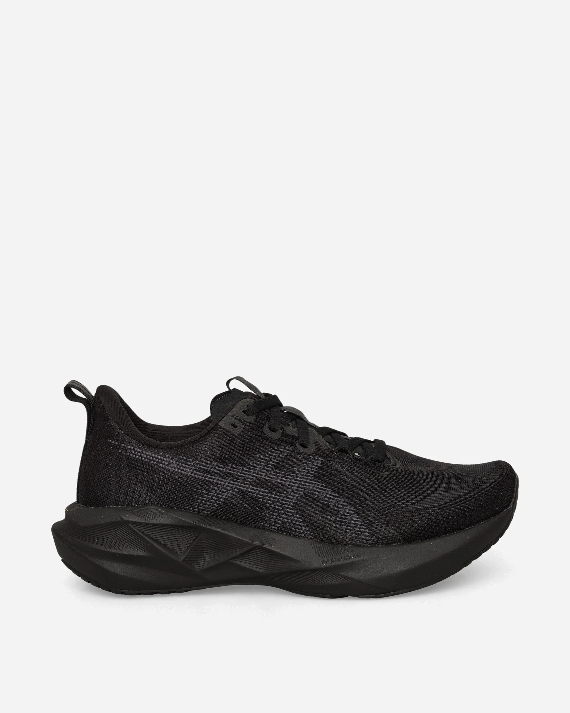 Novablast 5 Sneakers Black / Carrier Grey