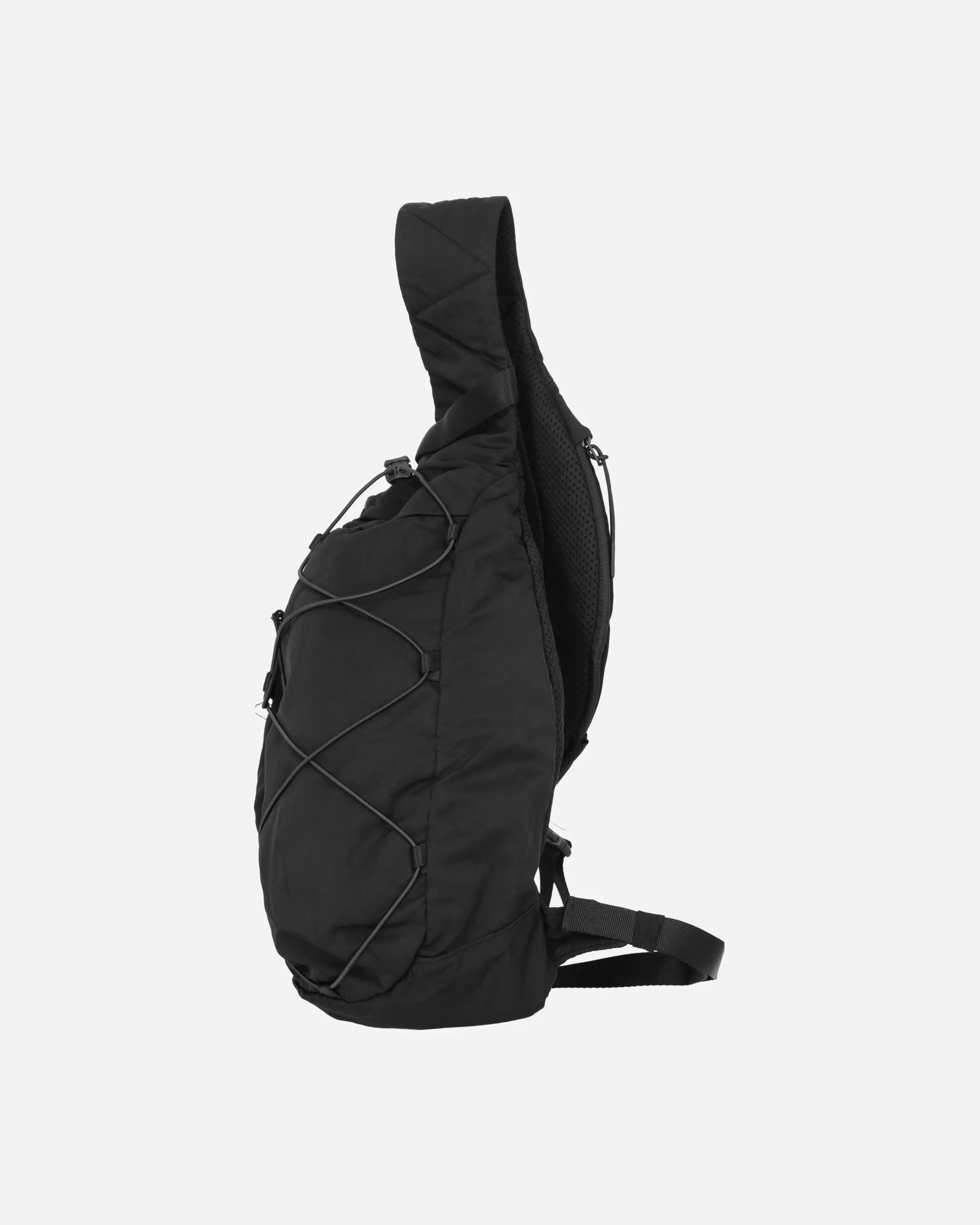 B Crossbody Rucksack Black - Image 2