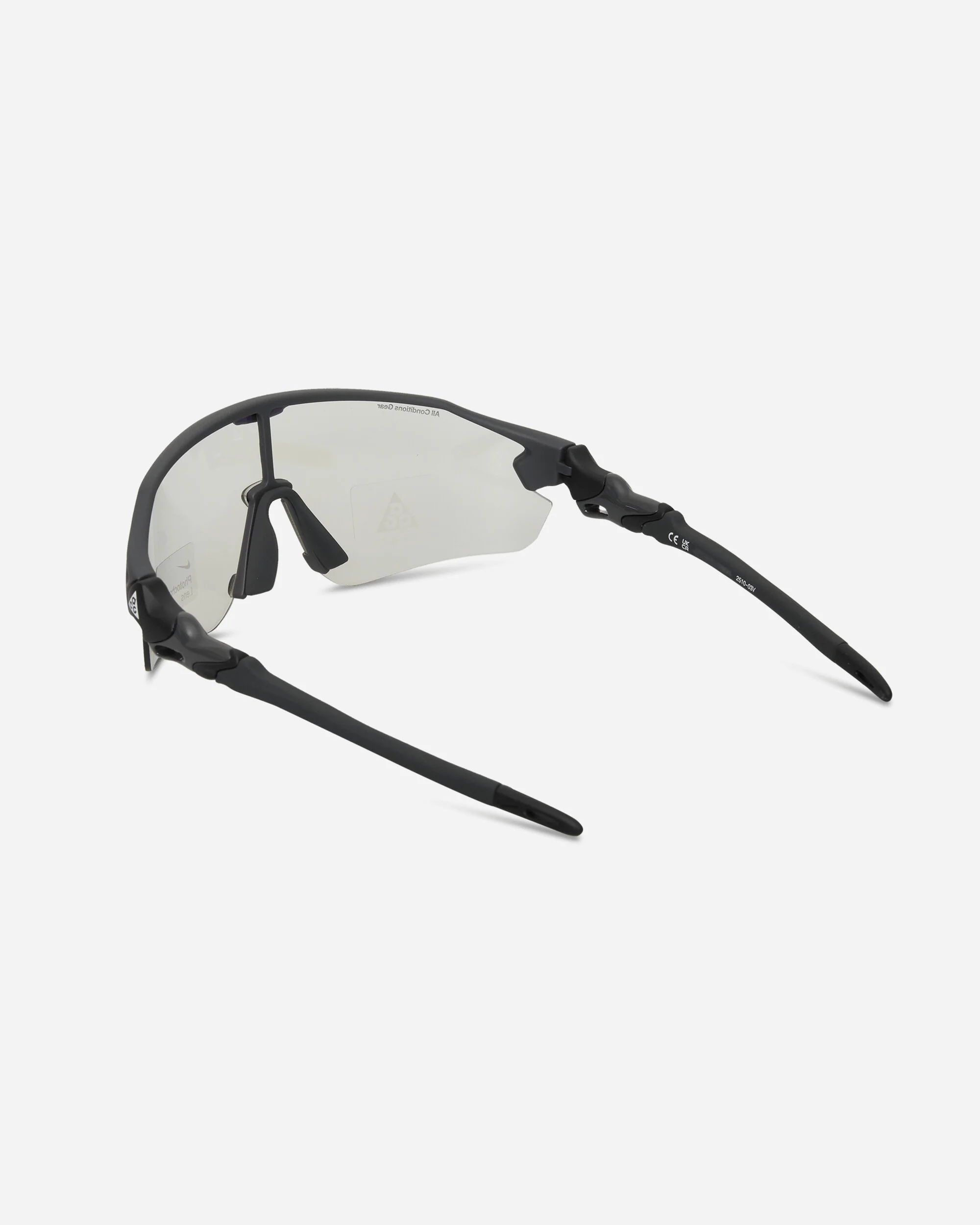 ACG Vista Vert Photochromic Sunglasses Anthracite / Wolf Grey - Image 4