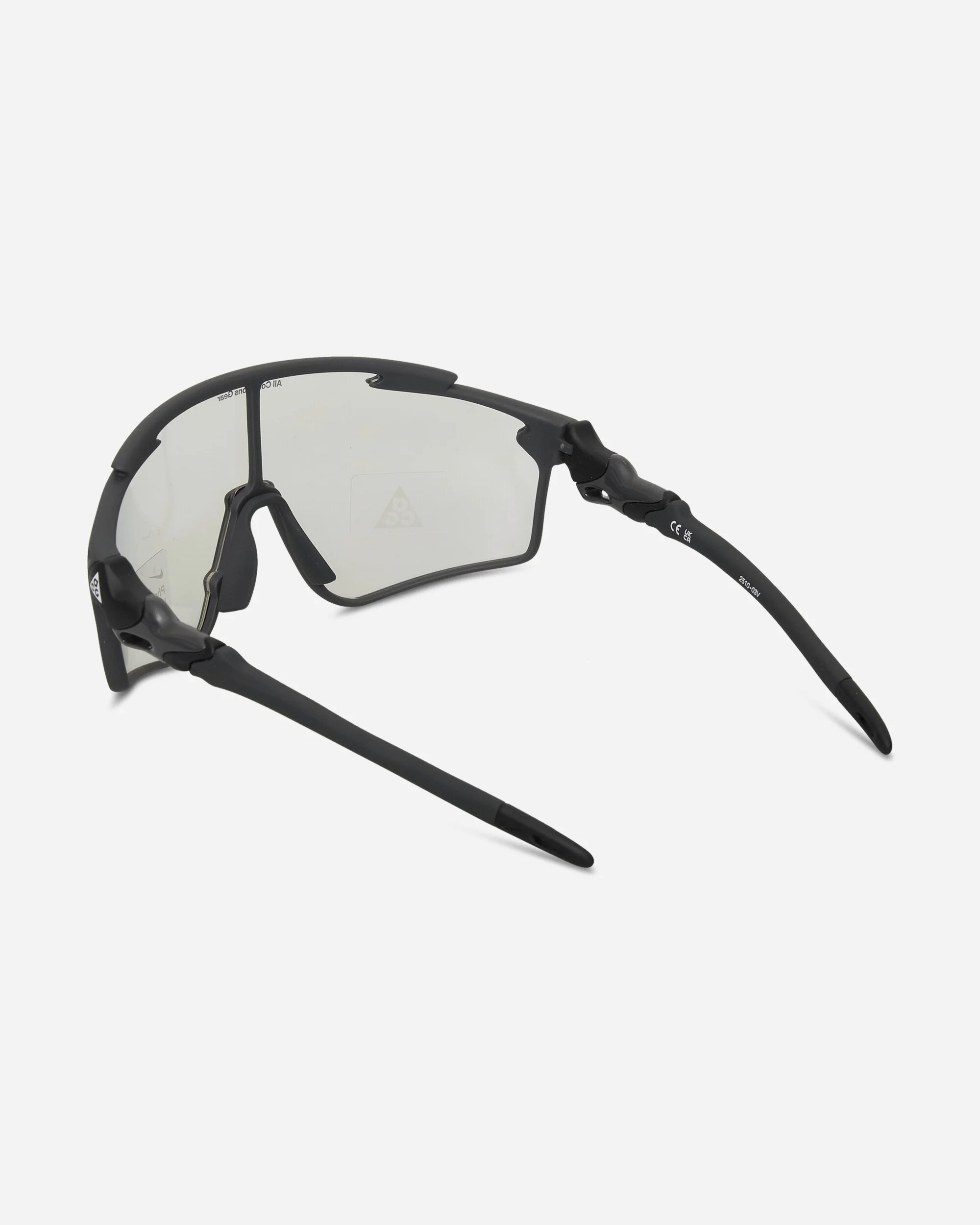 ACG Vista Vert Photochromic Sunglasses Anthracite / Wolf Grey - Image 4