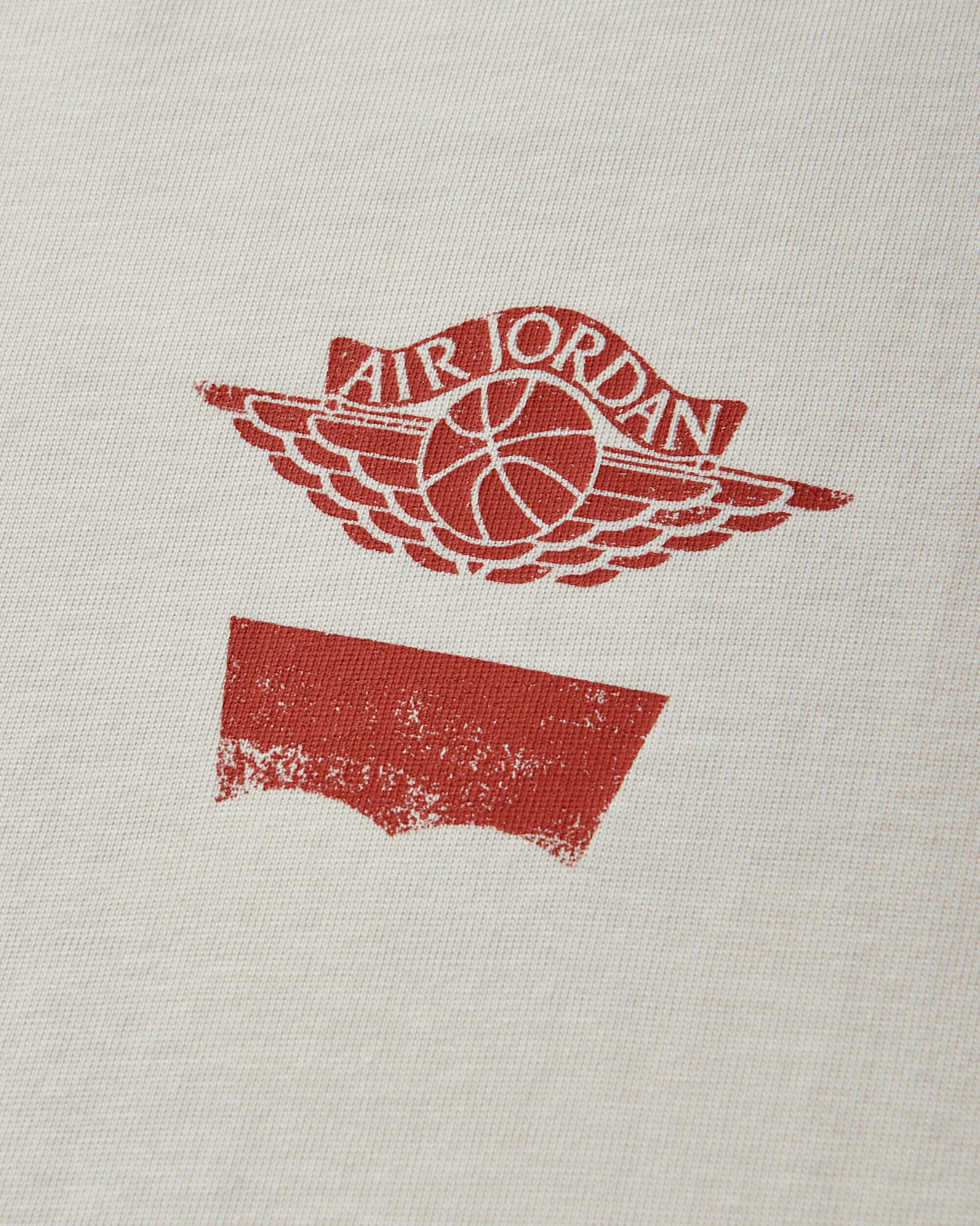 Levi's Graphic Longsleeve T-Shirt Pale Ivory - Image 4