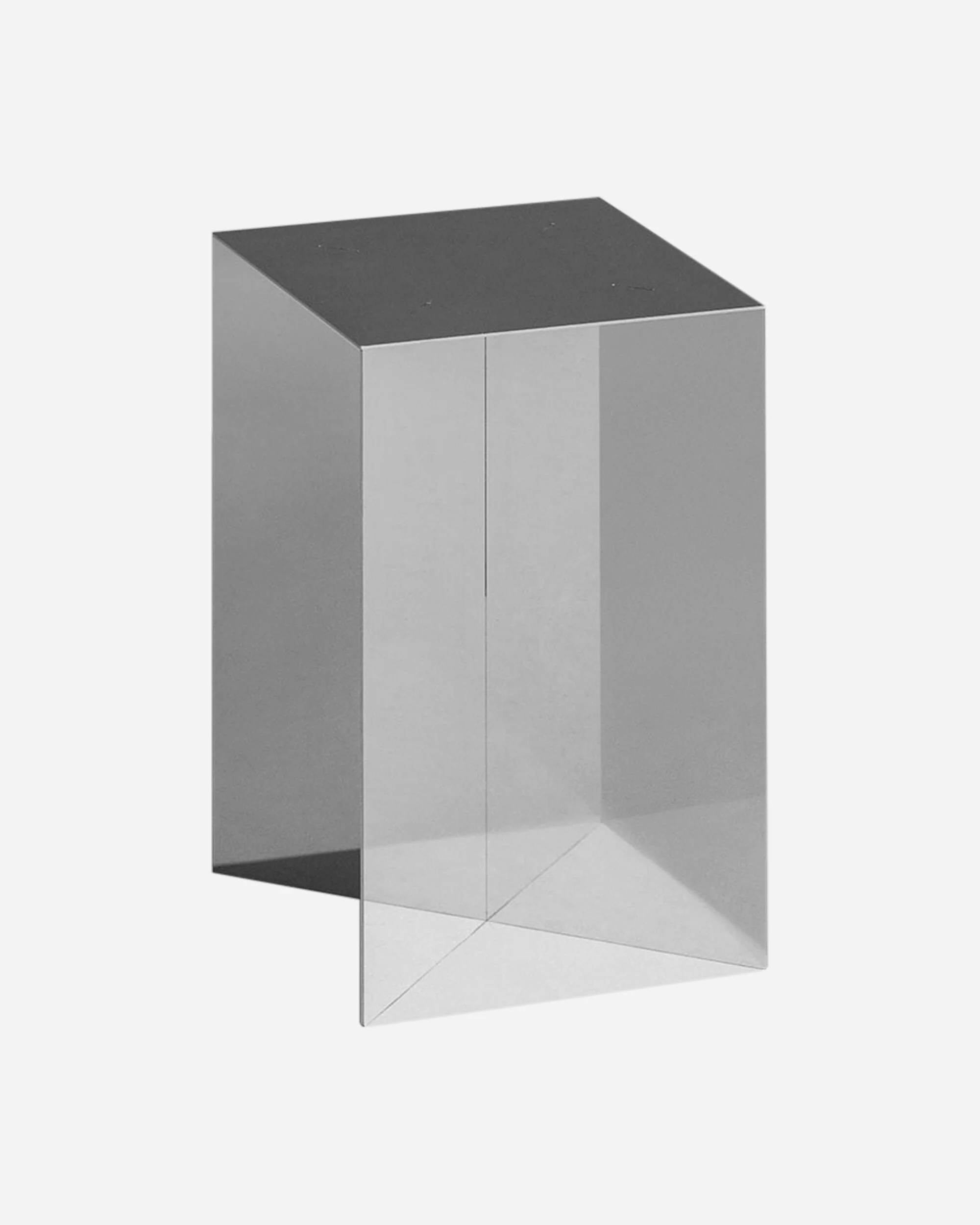 NM05.2 Small Podium Silver