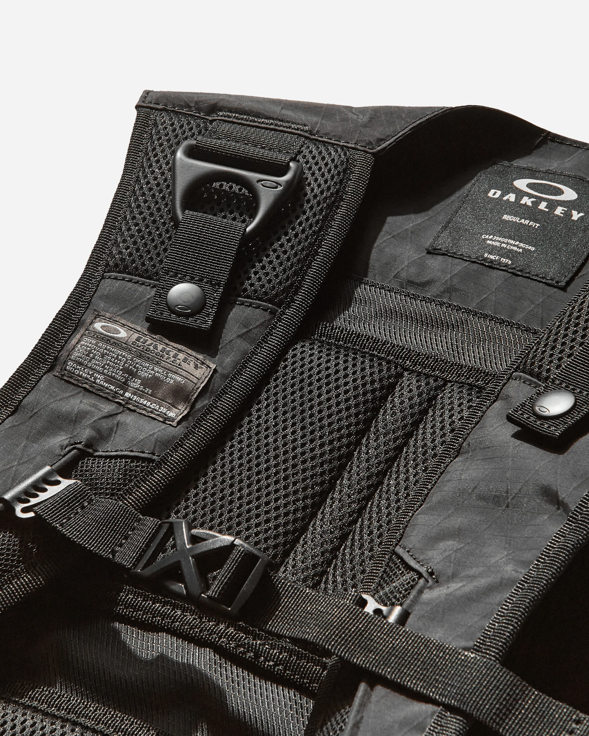 Men's F.G.L. AP Vest 5.0 Phantom - Image 3
