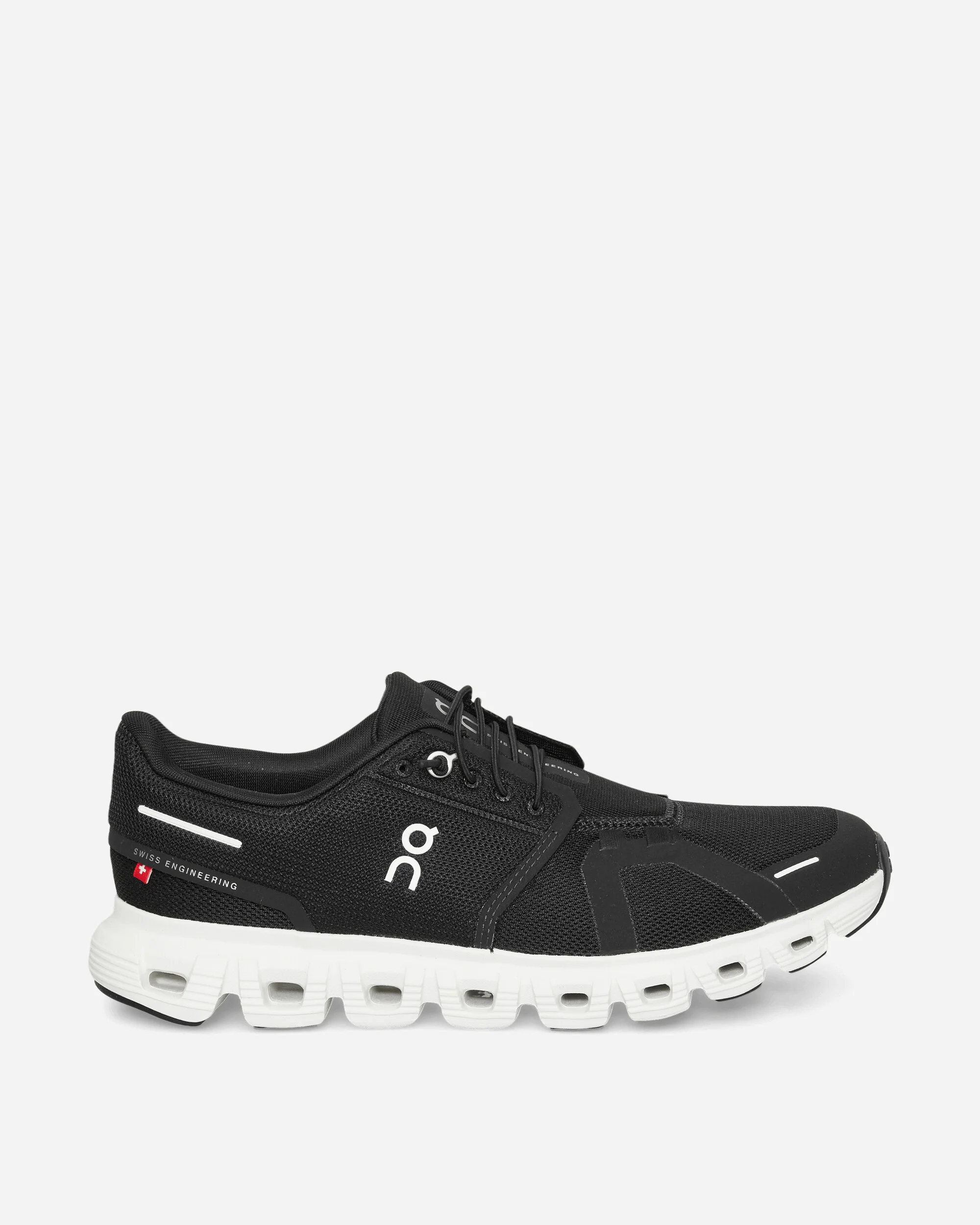 Cloud 6 Sneakers Black / White