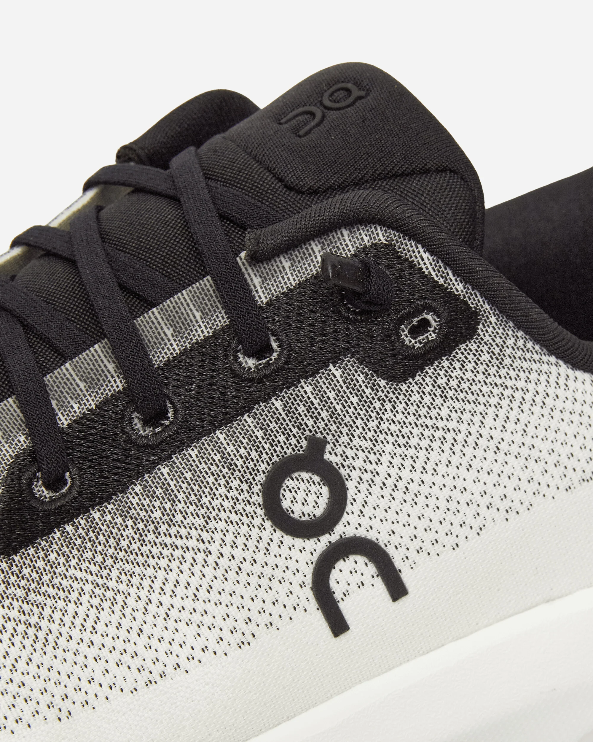 Cloudtilt Sneakers Black / Ivory - Image 6