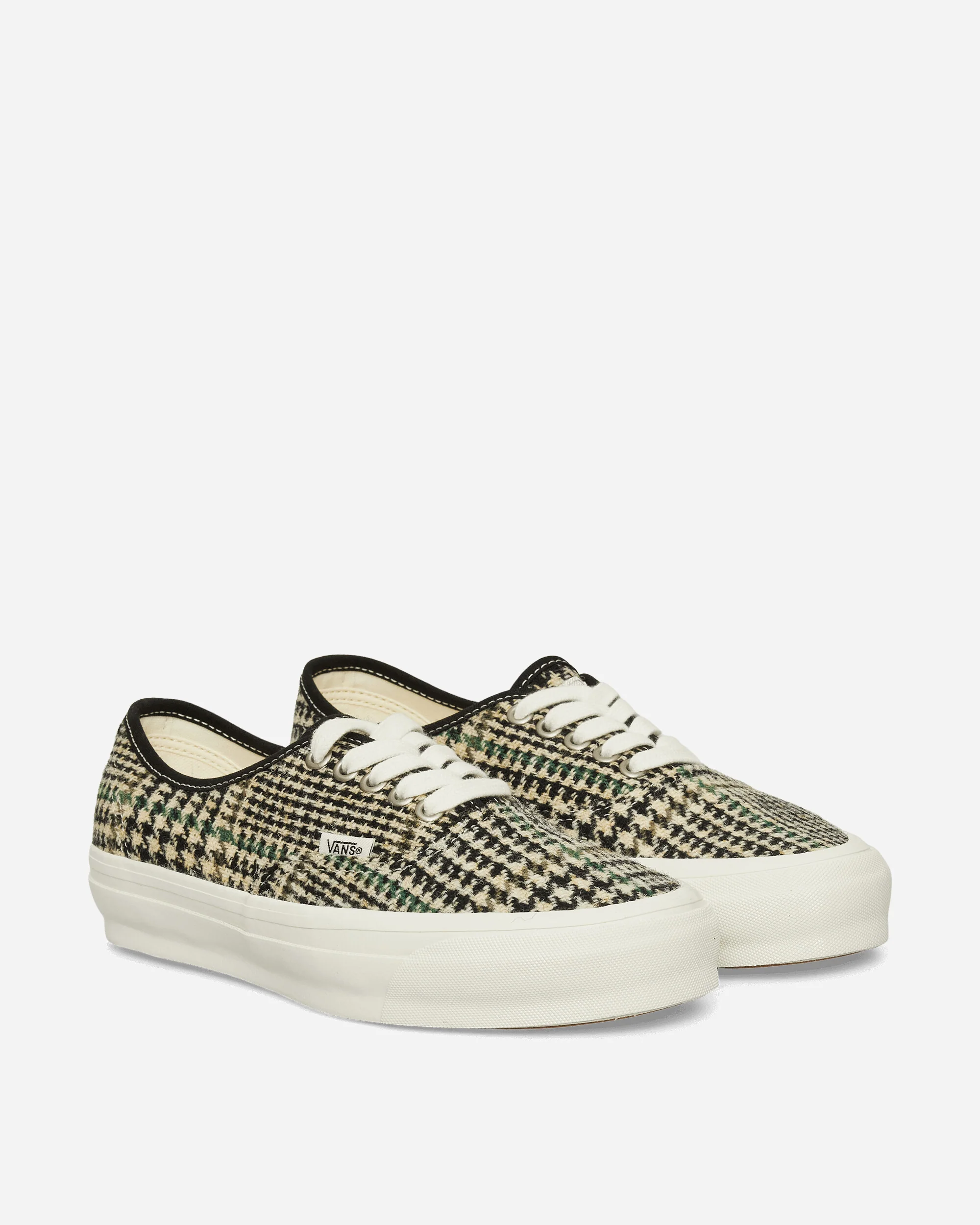 Authentic LX 44 Sneakers Black / White - Image 2